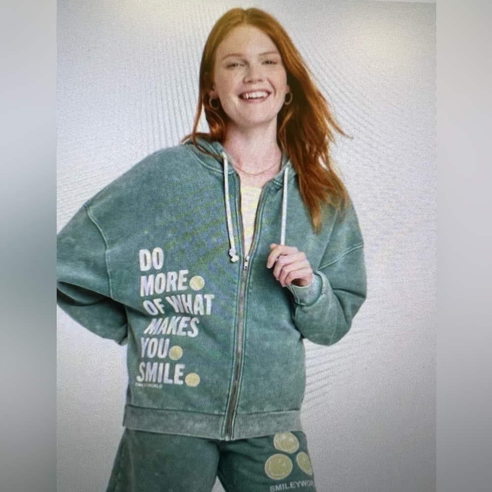 Smiley World hoodie size L